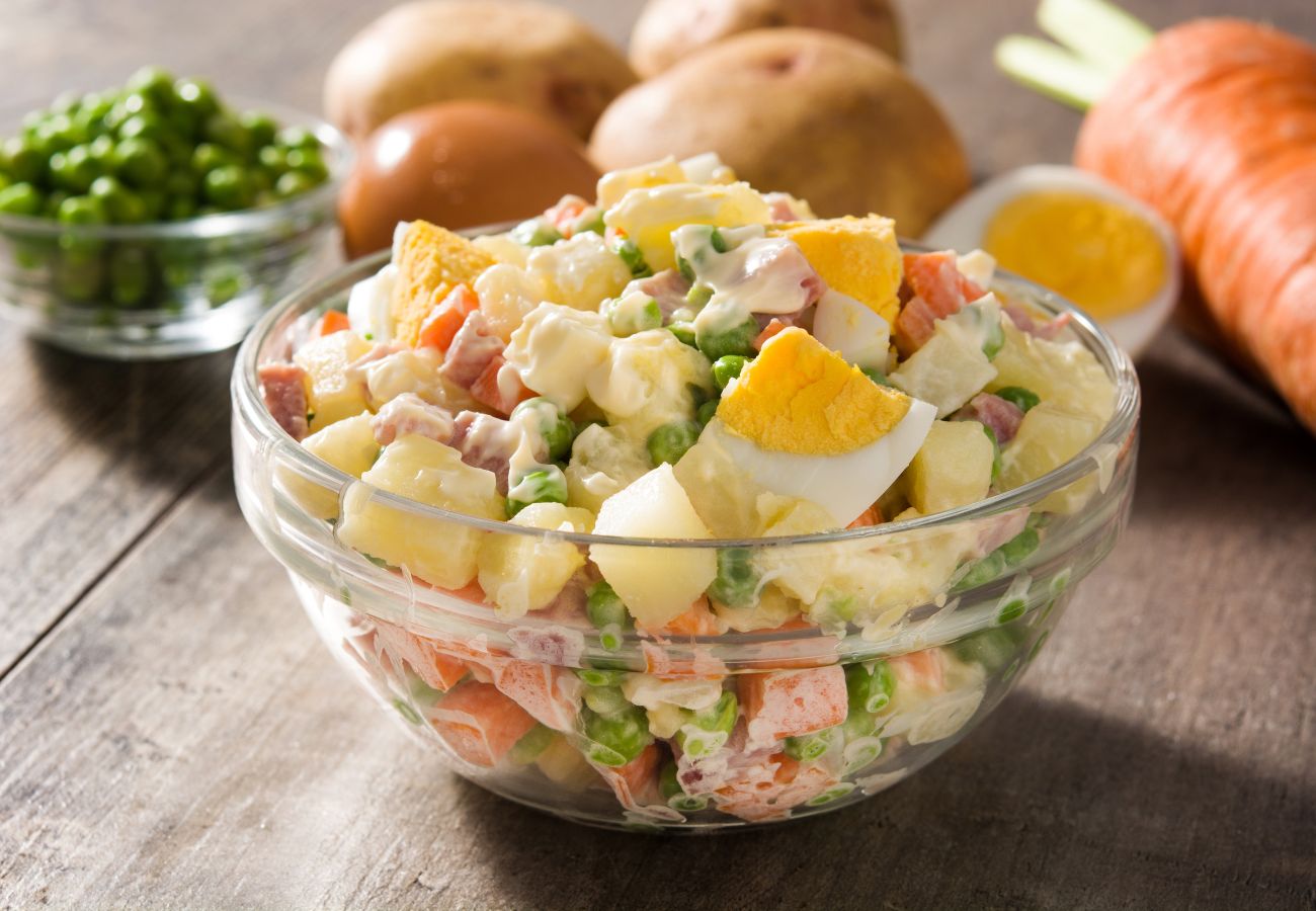 Ensaladilla rusa, la receta casera y original al estilo de la abuela
